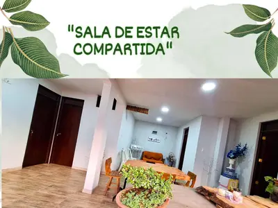 a collage of two photos of a room with a table at Casa Vacacional Puro Jita in Lunahuaná