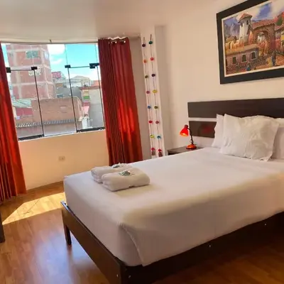 Adriano's Deluxe Apartments 3