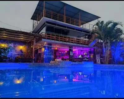 a house with a swimming pool in front of it at GRAN HOTEL VILLA DEL SUR in San Vicente de Cañete