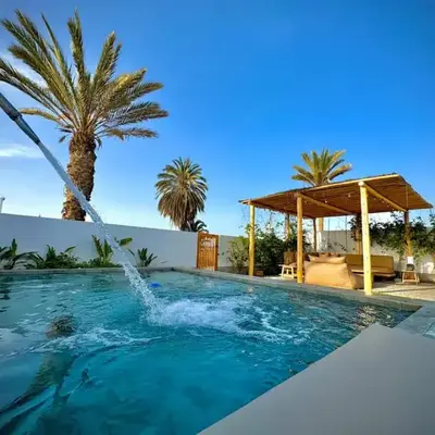 Relájate en piscina-spa