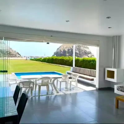 Casa de Playa frente al mar en Chocalla