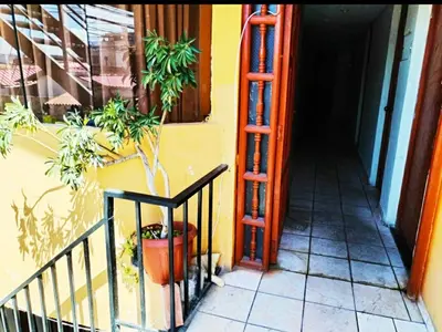Gallery image of Los cipreces in Shundrume