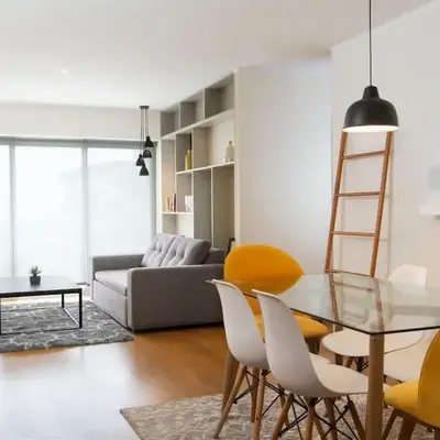 Comfort and Space 3bed and 2 and haf bath centric location