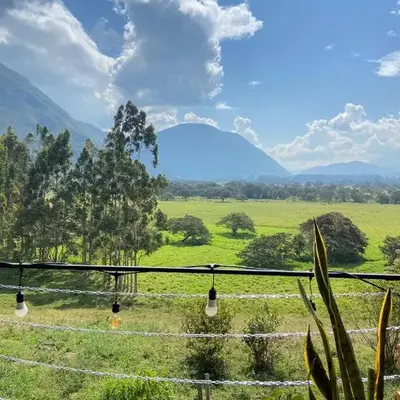 Cabaña1 con hermosa vista al valle