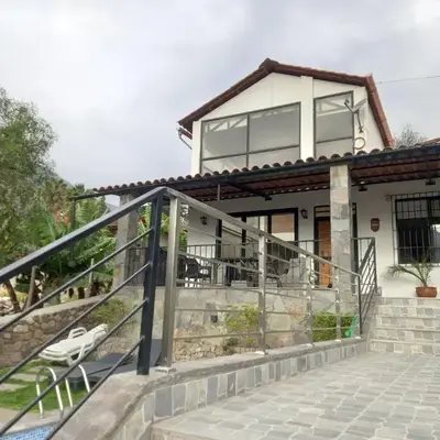 CASA DE CAMPO CON PISCINA EN COCACHACRA HUAROCHIRI SOL TODO EL AÑo