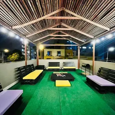 Hostel rivendell lima