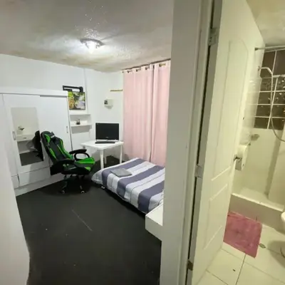 Habitación con baño particular