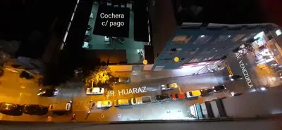 an overhead view of a city street with cars at Departamento 5p Lima Centro 3 dormitorios 4 camas in Lima