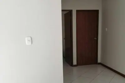 an empty room with a door and a hallway at Apartamento en Ayacucho in Ayacucho