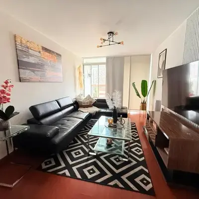 A 15 minutos del aeropuerto cómodo y moderno departamento de 3 habitaciones independientes y 2 baños