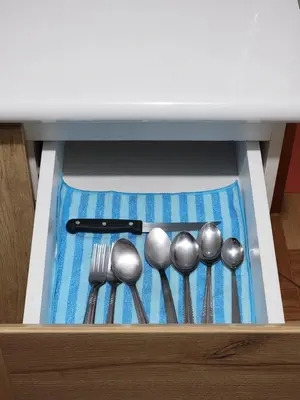 a group of utensils in a drawer at LUJO HOGAR - Cerca a Plaza Norte - UNI - Aeropuerto in Lima