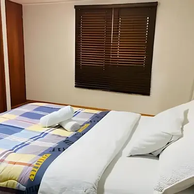 Habitación Acogedora con Baño Privado y Entrada Propia en Miraflores