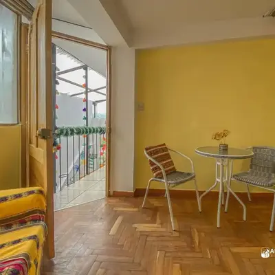 Room F Charming Room for Couples or Friends