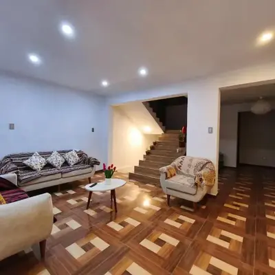 Huaqui House