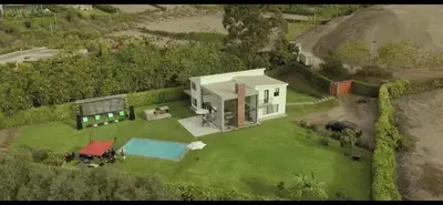 an aerial view of a house on a yard at Casa de Campo Azpitia Perú in Santa Cruz de Flores
