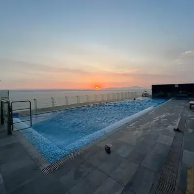 Oceanfront apartment