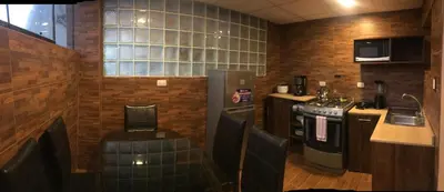 a kitchen with a stoveasteryasteryasteryasteryasteryasteryasteryasteryasteryasteryastery at Apartamento en el centro Cusco Inlove in Cusco