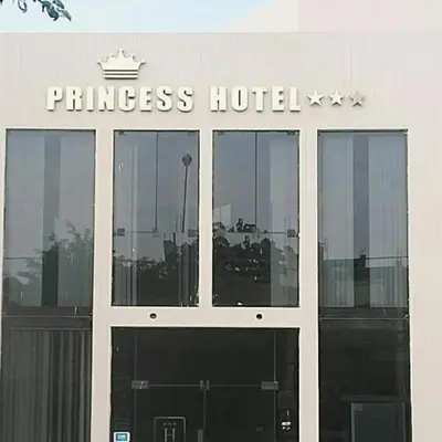 a building with the words princess hotel on top of it at Hotel Princess in Ica