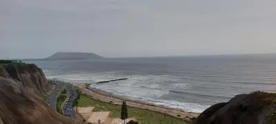 a view of the ocean from a cliff at Habitación con baño privado acceso a cocina y terraza en Miraflores in Lima