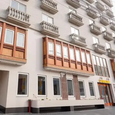 La Luna Inn