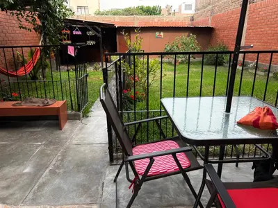 Gallery image of Lindo dpto con vista al jardin, internet y cable in Lima